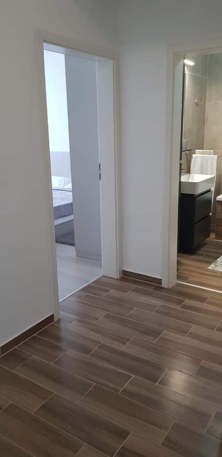 Ferienwohnung Apartament Modern Ioan Popasu Brașov Exterior foto