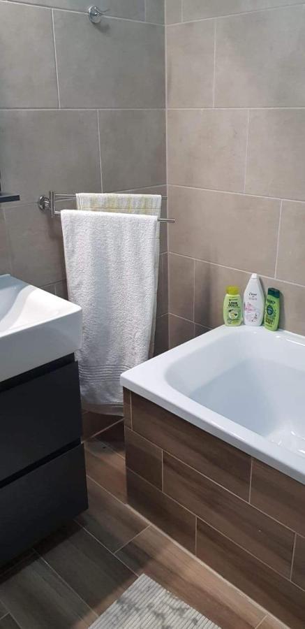 Ferienwohnung Apartament Modern Ioan Popasu Brașov Exterior foto